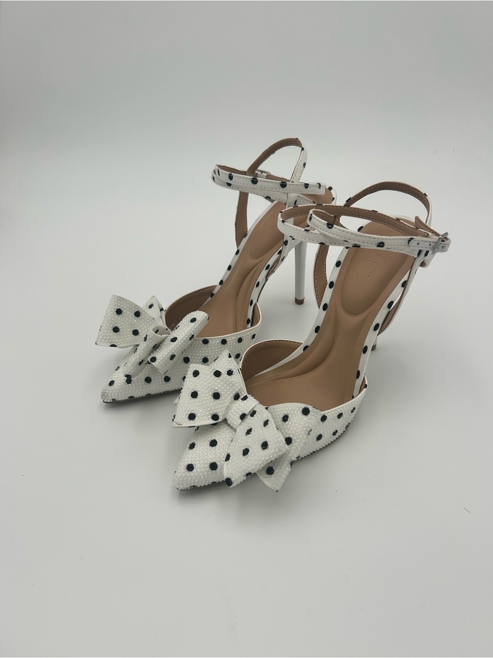 INC International Concepts White & Black Polka Dot Safina Bow Pump Heels